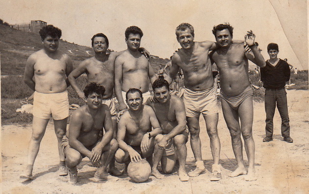 o poveste cu detinuti si cu un industrias grec nascuta in gropile lui ouatu ce se afla pe locul actualului o poveste cu detinuti si cu un industrias grec nascuta in gropile lui ouatu ce se afla pe locul actualului