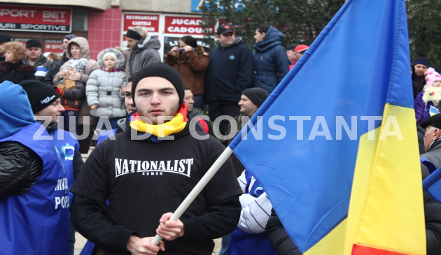 fotoreportaj cum au purtat constantenii tricolorul de ziua nationala 478205