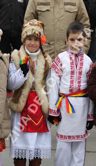 fotoreportaj cum au purtat constantenii tricolorul de ziua nationala 478205