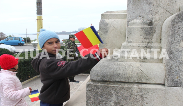 fotoreportaj cum au purtat constantenii tricolorul de ziua nationala 478205
