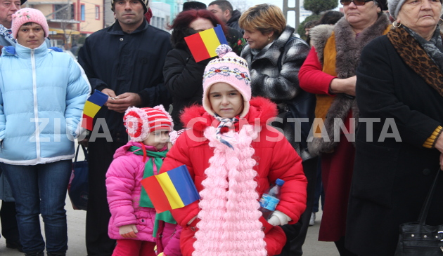 fotoreportaj cum au purtat constantenii tricolorul de ziua nationala 478205