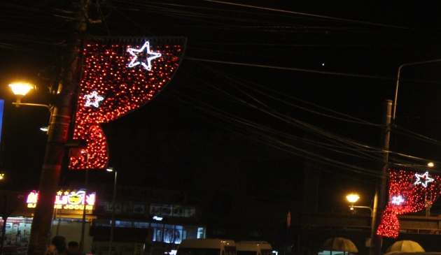 fotoreportaj constanta mii de beculete aprinse in prag de sarbatori 478645 fotoreportaj constanta mii de beculete aprinse in prag de sarbatori 478645