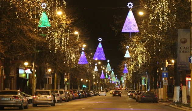 fotoreportaj constanta mii de beculete aprinse in prag de sarbatori 478645 fotoreportaj constanta mii de beculete aprinse in prag de sarbatori 478645