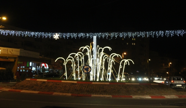 fotoreportaj constanta mii de beculete aprinse in prag de sarbatori 478645 fotoreportaj constanta mii de beculete aprinse in prag de sarbatori 478645