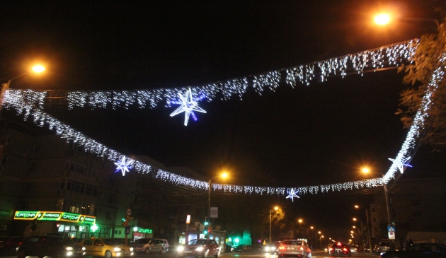 fotoreportaj constanta mii de beculete aprinse in prag de sarbatori 478645 fotoreportaj constanta mii de beculete aprinse in prag de sarbatori 478645