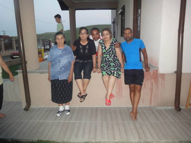 un antrenor jucator de fotbal si un tenisman s au casatorit pe litoral sportivii africani din constanta un antrenor jucator de fotbal si un tenisman s au casatorit pe litoral sportivii africani din constanta