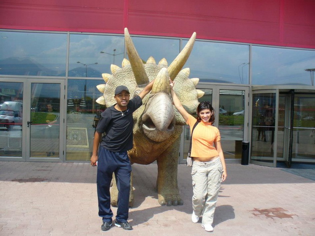 un antrenor jucator de fotbal si un tenisman s au casatorit pe litoral sportivii africani din constanta un antrenor jucator de fotbal si un tenisman s au casatorit pe litoral sportivii africani din constanta