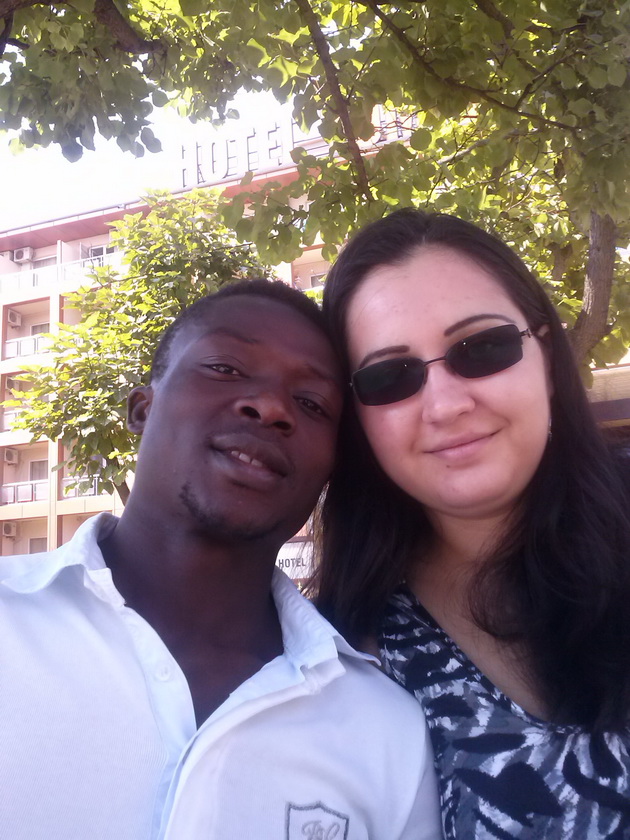 un antrenor jucator de fotbal si un tenisman s au casatorit pe litoral sportivii africani din constanta un antrenor jucator de fotbal si un tenisman s au casatorit pe litoral sportivii africani din constanta