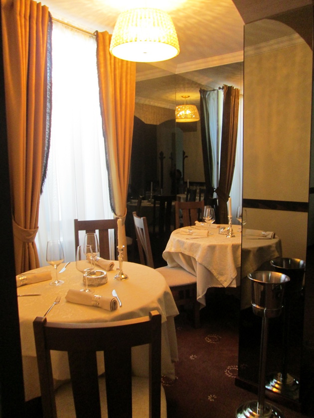 casa amfora eleganta stil si intimitate intr o frantura de istorie galerie foto 479385