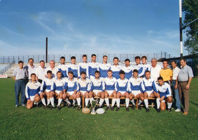 au facut senzatie in fata a zeci de mii de oameni constanteni pe post de vampiri la hong kong galerie au facut senzatie in fata a zeci de mii de oameni constanteni pe post de vampiri la hong kong galerie