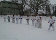 Războinici adevăraţi Spartanii Constanţei s-au antrenat în zăpadă, în picioarele goale