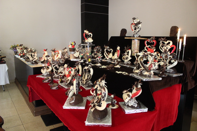 fotoreportaj valentine s day a venit la cofetaria silvian inimioare cosuri cu flori fluturasi si torturi fotoreportaj valentine s day a venit la cofetaria silvian inimioare cosuri cu flori fluturasi si torturi