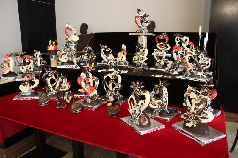 fotoreportaj valentine s day a venit la cofetaria silvian inimioare cosuri cu flori fluturasi si torturi fotoreportaj valentine s day a venit la cofetaria silvian inimioare cosuri cu flori fluturasi si torturi