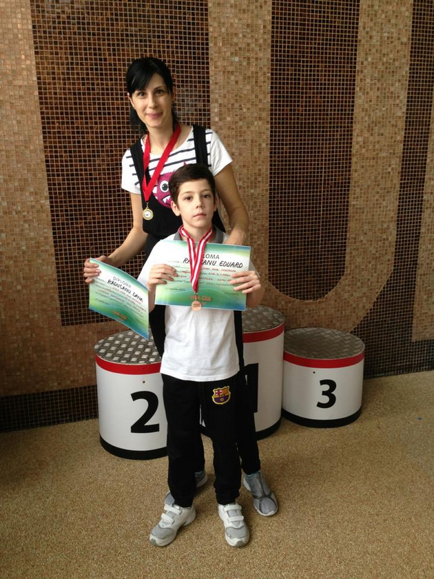 tatal sau a fost coechipier cu dennis serban eduard raducanu straluceste in bazinul lui razvan florea tatal sau a fost coechipier cu dennis serban eduard raducanu straluceste in bazinul lui razvan florea