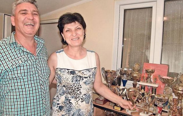 papusa si cupa de campioana imagini inedite din copilaria simonei halep galerie foto 484811 papusa si cupa de campioana imagini inedite din copilaria simonei halep galerie foto 484811