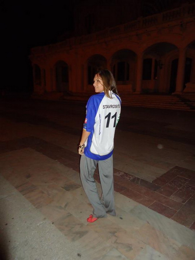 papusa si cupa de campioana imagini inedite din copilaria simonei halep galerie foto 484811 papusa si cupa de campioana imagini inedite din copilaria simonei halep galerie foto 484811