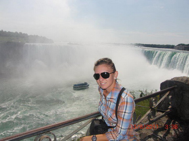 papusa si cupa de campioana imagini inedite din copilaria simonei halep galerie foto 484811 papusa si cupa de campioana imagini inedite din copilaria simonei halep galerie foto 484811