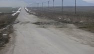 Ce fac autorităţile?! Un nou drum judeţean puternic deteriorat (galerie foto)