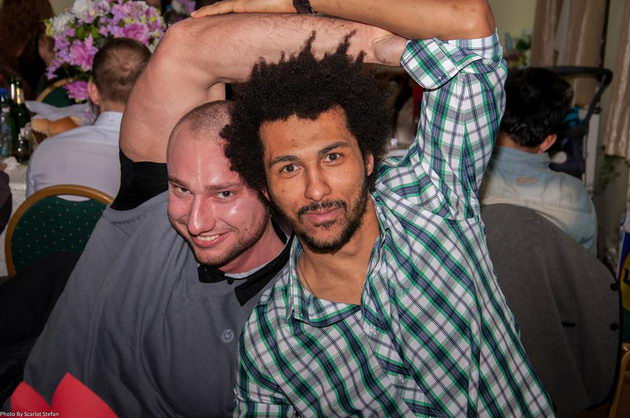 un sensei si a luat doctoratul in biomecanica antrenorul nicu vasiliu prezent la un botez alaturi de un sensei si a luat doctoratul in biomecanica antrenorul nicu vasiliu prezent la un botez alaturi de