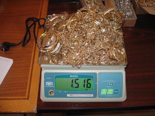 cercetat de procurori sedat balkan patronul vardar turizm mentinut in arest galerie foto 487416 cercetat de procurori sedat balkan patronul vardar turizm mentinut in arest galerie foto 487416