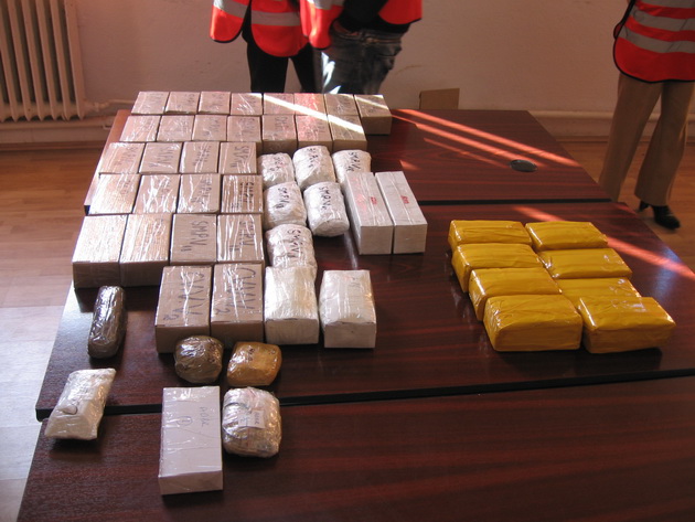 cercetat de procurori sedat balkan patronul vardar turizm mentinut in arest galerie foto 487416 cercetat de procurori sedat balkan patronul vardar turizm mentinut in arest galerie foto 487416