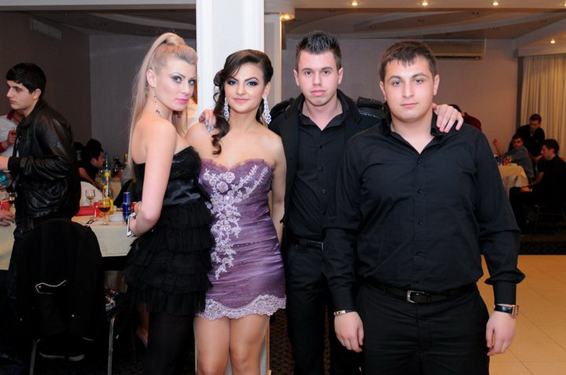 vrea sa faca lupta vietii inclestarea dintre tolea ciumac si octavian scorus cutremura constanta galerie vrea sa faca lupta vietii inclestarea dintre tolea ciumac si octavian scorus cutremura constanta galerie