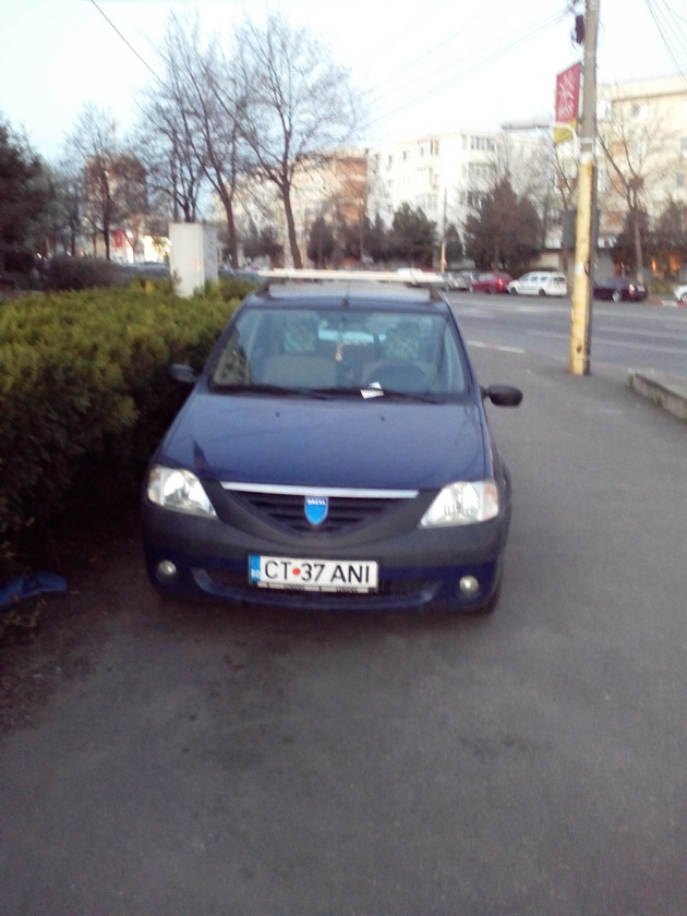 manifestare violenta din partea unui tanar au fost avariate 14 autoturisme pe bulevardul 1 mai din constanta manifestare violenta din partea unui tanar au fost avariate 14 autoturisme pe bulevardul 1 mai din constanta