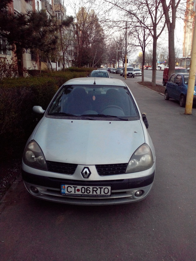 manifestare violenta din partea unui tanar au fost avariate 14 autoturisme pe bulevardul 1 mai din constanta manifestare violenta din partea unui tanar au fost avariate 14 autoturisme pe bulevardul 1 mai din constanta