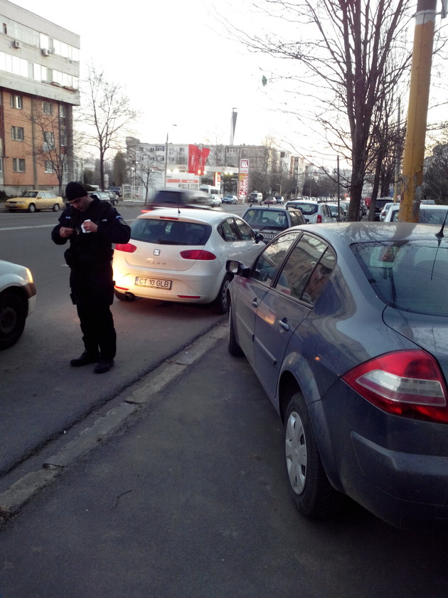 manifestare violenta din partea unui tanar au fost avariate 14 autoturisme pe bulevardul 1 mai din constanta manifestare violenta din partea unui tanar au fost avariate 14 autoturisme pe bulevardul 1 mai din constanta