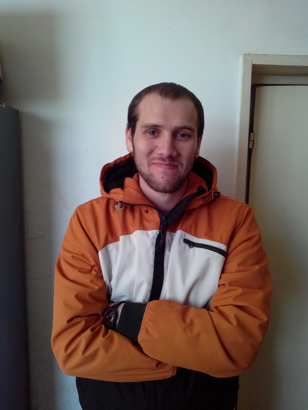 manifestare violenta din partea unui tanar au fost avariate 14 autoturisme pe bulevardul 1 mai din constanta manifestare violenta din partea unui tanar au fost avariate 14 autoturisme pe bulevardul 1 mai din constanta