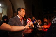 Reacţia lui Radu Mazăre la ieşirea de la DNA cu cătuşele pe mâini. Vezi aici şi traseul banilor conform DNA (video)   