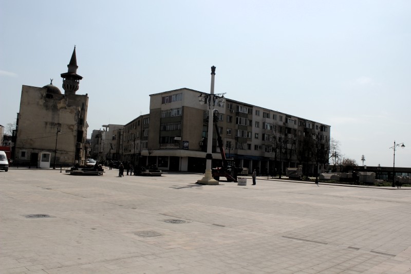 fotoreportaj cum arata piata ovidiu cu putin timp inainte de inaugurare 490414 fotoreportaj cum arata piata ovidiu cu putin timp inainte de inaugurare 490414