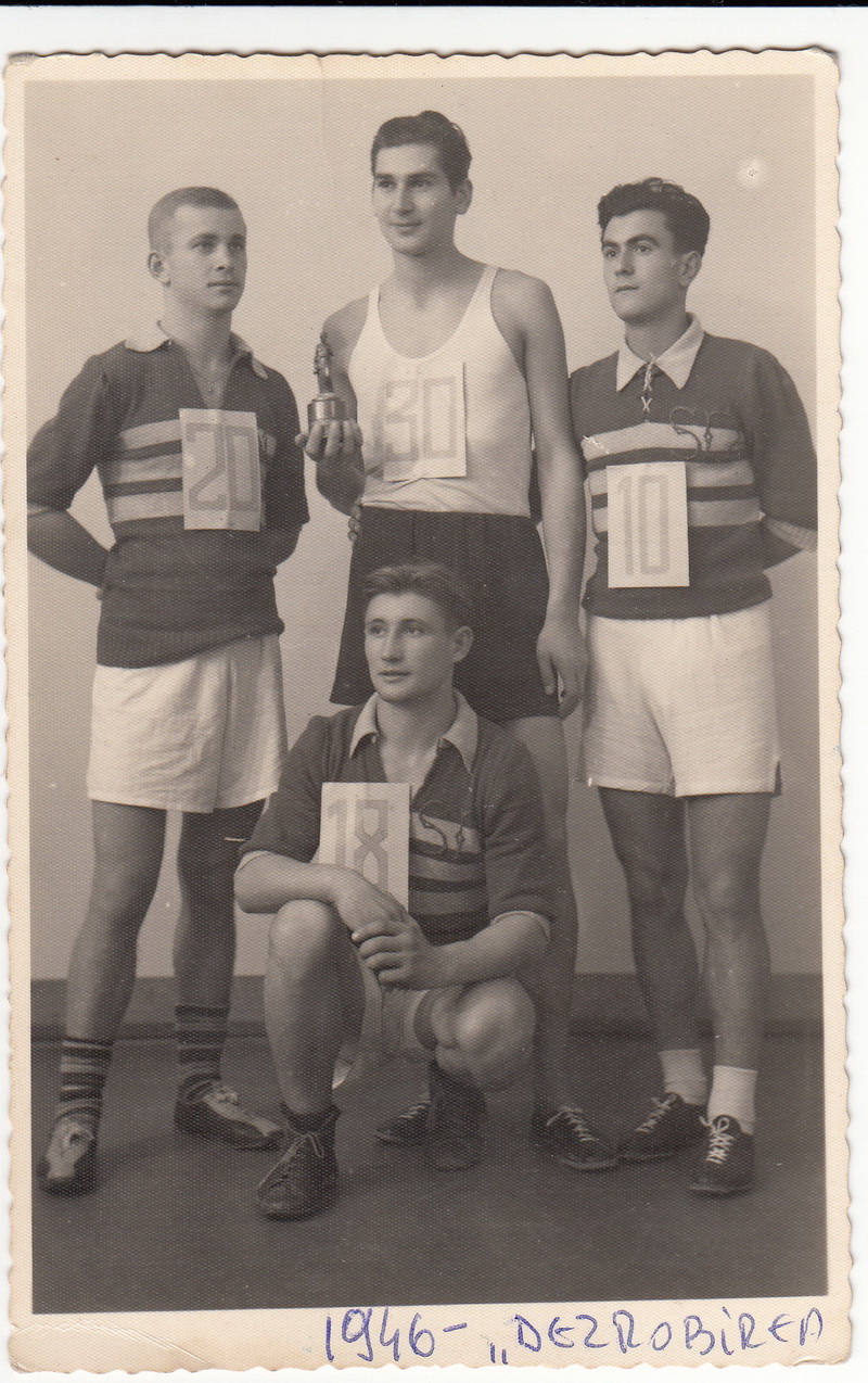 constanteanul care a sapat alaturi de marele voievod implineste astazi 90 de ani povestea salcamului constanteanul care a sapat alaturi de marele voievod implineste astazi 90 de ani povestea salcamului