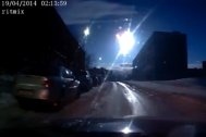 Descopera.ro Un obiect asemănător unui meteorit, filmat în Rusia. Autorităţile nu ştiu ce anume este (video)