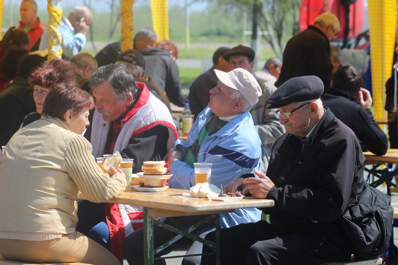 la distractie tovarasi serbare campeneasca la navodari galerie foto 492249 la distractie tovarasi serbare campeneasca la navodari galerie foto 492249