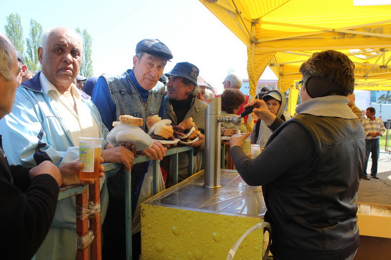 la distractie tovarasi serbare campeneasca la navodari galerie foto 492249 la distractie tovarasi serbare campeneasca la navodari galerie foto 492249