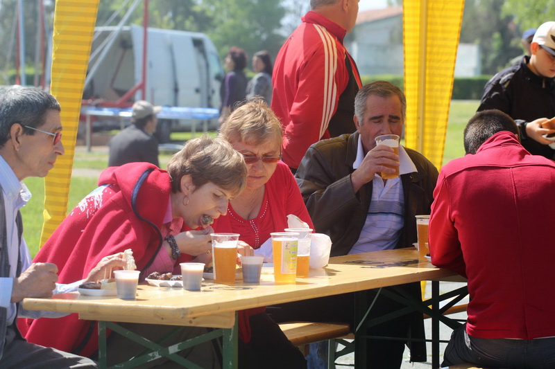 la distractie tovarasi serbare campeneasca la navodari galerie foto 492249 la distractie tovarasi serbare campeneasca la navodari galerie foto 492249