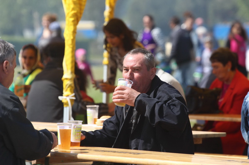 la distractie tovarasi serbare campeneasca la navodari galerie foto 492249 la distractie tovarasi serbare campeneasca la navodari galerie foto 492249