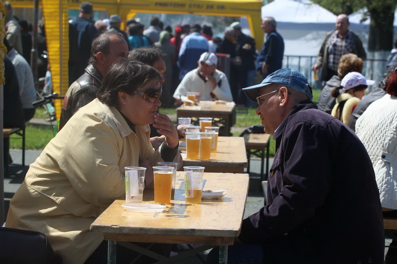 la distractie tovarasi serbare campeneasca la navodari galerie foto 492249 la distractie tovarasi serbare campeneasca la navodari galerie foto 492249