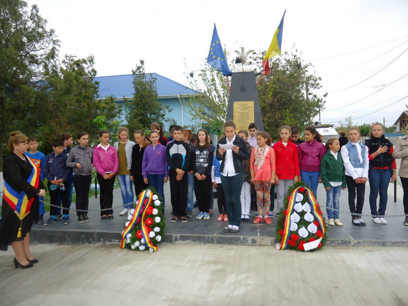 copiii comunei gradina invata de mici sa respecte zilele istorice galerie foto 493085 copiii comunei gradina invata de mici sa respecte zilele istorice galerie foto 493085