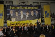 „Ne batem cu cei care vor ca România să fie roşie de sus până jos” Ţinta PNL pe 25 mai  - opt mandate europarlamentare 