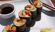 Rawveganjoy.ro  Sushi Nori cu sparanghel si telina