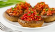 ecuisine.ro  Ciuperci umplute cu legume