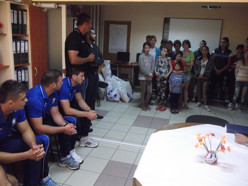 copiii de la centrul de plasament ovidiu s au bucurat de prezenta uriasilor de la farul galerie foto