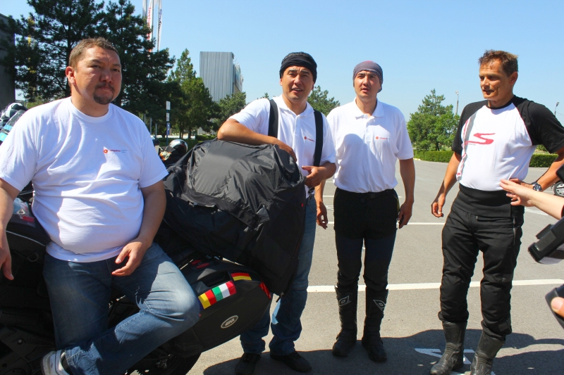 fotoreportaj 15 000 de kilometri pe motoare din kazahstan la navodari 499855 fotoreportaj 15 000 de kilometri pe motoare din kazahstan la navodari 499855