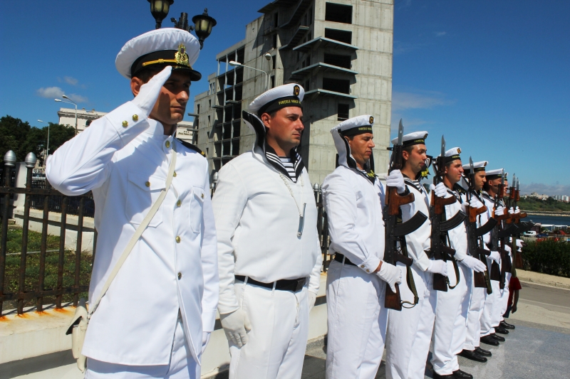 fotoreportaj imagini spectaculoase la ziua drapelului romaniei 500025 fotoreportaj imagini spectaculoase la ziua drapelului romaniei 500025