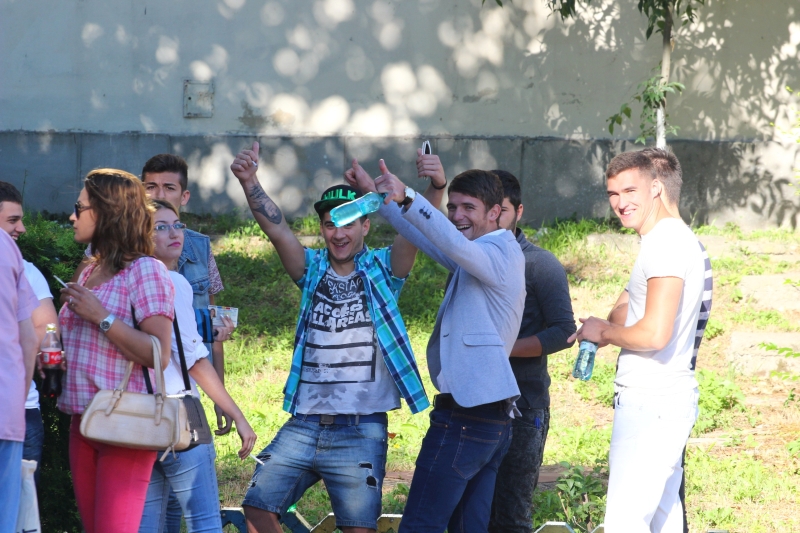 fotoreportaj elevii constanteni coplesiti de emotii la prima proba scrisa a bacalaureatului 500518 fotoreportaj elevii constanteni coplesiti de emotii la prima proba scrisa a bacalaureatului 500518