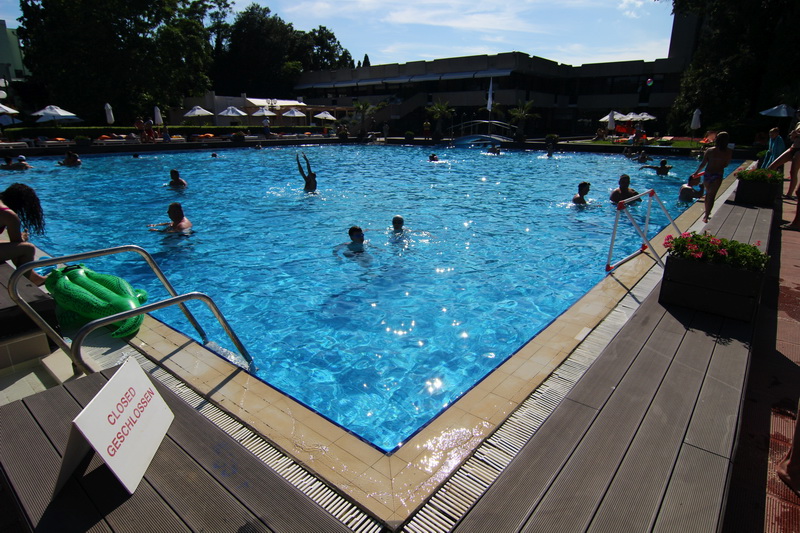 situatia a revenit la normal in timp record statiunile bulgare de la marea neagra pline de turisti inundatiile situatia a revenit la normal in timp record statiunile bulgare de la marea neagra pline de turisti inundatiile