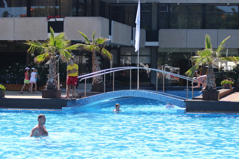 situatia a revenit la normal in timp record statiunile bulgare de la marea neagra pline de turisti inundatiile situatia a revenit la normal in timp record statiunile bulgare de la marea neagra pline de turisti inundatiile