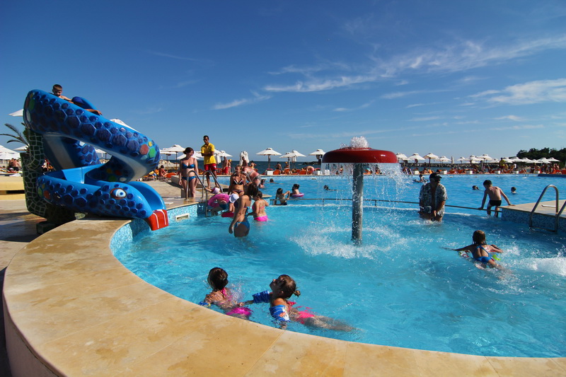 situatia a revenit la normal in timp record statiunile bulgare de la marea neagra pline de turisti inundatiile situatia a revenit la normal in timp record statiunile bulgare de la marea neagra pline de turisti inundatiile